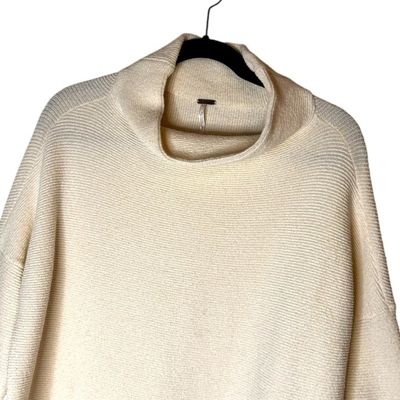 Free People Ottoman Slouchy Tunic Sweater Dress in Ecru- XS - Picture 9 of 15